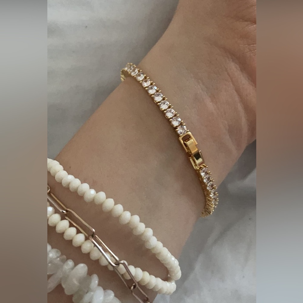 14K Gold Plated 3mm Cubic Zirconia Classic Tennis Bracelet | Size 6.5-7.5 in - Picture 4 of 5
